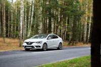 Exterieur_Renault-Megane-4-Sedan-2016_0
                                                        width=