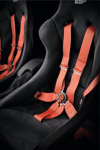 Interieur_Renault-Megane-RS-275-Trophy-R_23
                                                        width=