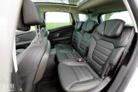 Interieur_Renault-Scenic-dCi-160_31
                                                        width=