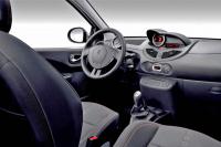 Interieur_Renault-Twingo-II_38
                                                        width=