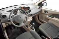 Interieur_Renault-Twingo-II_40
                                                        width=