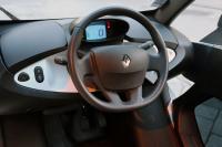 Interieur_Renault-Twizy-Intens_18
                                                        width=