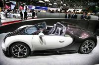 Exterieur_Salons-Bugatti-Geneve-2014_4
                                                        width=