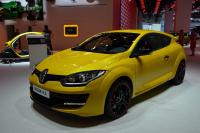 Exterieur_Salons-Francfort-Renault-2013_3