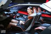 Exterieur_Salons-Girls-Geneve-2015_17
