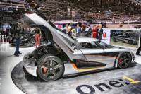 Exterieur_Salons-Koenigsegg-One-Geneve-2014_8