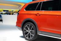 Exterieur_Salons-Volkswagen-Passat-Alltrack_5
