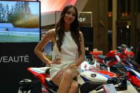 Exterieur_Sexy-Hotesse-Salon-Moto-Paris-2013_3