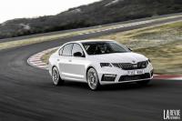 Exterieur_Skoda-0ctavia-RS-2017_11
                                                        width=