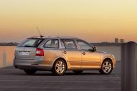 Exterieur_Skoda-Octavia-Combi-2009_10