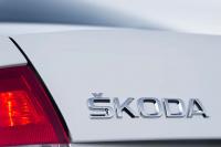 Exterieur_Skoda-Rapid-2013_19