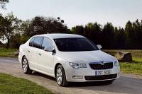 Exterieur_Skoda-Superb-2008_5