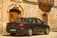 Exterieur_Skoda-Superb-2008_42