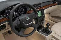 Interieur_Skoda-Superb-2008_55