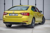 Exterieur_Skoda-Superb-Sportline-Dragon-Skin_14