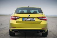 Exterieur_Skoda-Superb-Sportline-Dragon-Skin_27