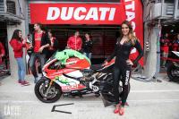 Exterieur_Sport-24H-du-Mans-moto-hotesses_30