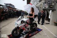 Exterieur_Sport-24H-du-Mans-moto-hotesses_10
                                                        width=