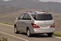 Exterieur_SsangYong-Rodius_6
