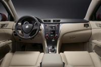 Interieur_Suzuki-Kizashi_33