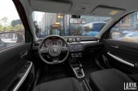 Interieur_Suzuki-SWIFT-Boosterjet_17