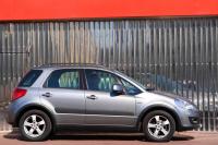 Exterieur_Suzuki-SX4-2010_10