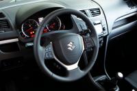 Interieur_Suzuki-Swift-2011_39
                                                        width=