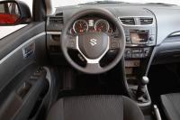 Interieur_Suzuki-Swift-2011_38
                                                        width=