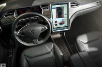 Interieur_Tesla-Model-S-P85D_49
                                                        width=