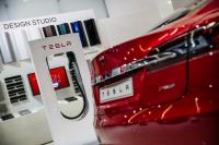 Interieur_Tesla-Model-S-P90D_21
                                                        width=