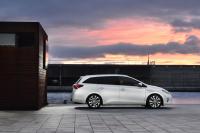 Exterieur_Toyota-Auris-2-Touring-Sports_12