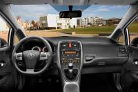 Interieur_Toyota-Auris-2010_24