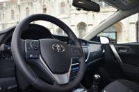 Interieur_Toyota-Auris-D-4D-Dynamic_24
                                                        width=