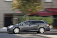 Exterieur_Toyota-Avensis-2009-Cross-Sport_12