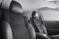 Interieur_Toyota-Avensis-2012_14