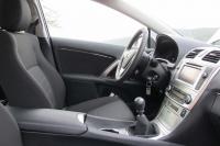 Interieur_Toyota-Avensis-D-4D_16
                                                        width=