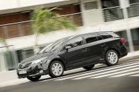 Exterieur_Toyota-Avensis-SW_9