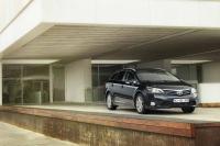 Exterieur_Toyota-Avensis-SW_6
                                                        width=