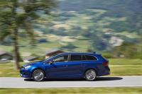 Exterieur_Toyota-Avensis-Touring-Sports-2015_4