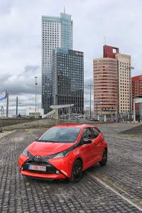 Exterieur_Toyota-Aygo-x-clusiv_15