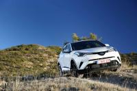 Exterieur_Toyota-C-HR-Hybrid_9
                                                        width=