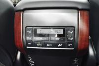 Interieur_Toyota-Land-Cruiser-2014_23
                                                        width=