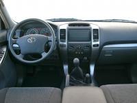 Interieur_Toyota-Land-Cruiser_47