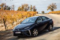 Exterieur_Toyota-Mirai_12
                                                        width=