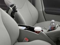 Interieur_Toyota-Prius-2010_29