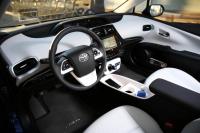 Interieur_Toyota-Prius-4_41