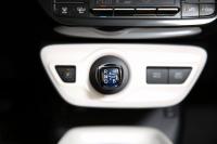 Interieur_Toyota-Prius-4_36