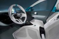 Interieur_Toyota-Prius-C-Concept_20