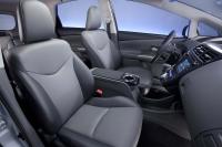 Interieur_Toyota-Prius-V_24