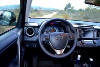 Interieur_Toyota-RAV4-D-4D_24